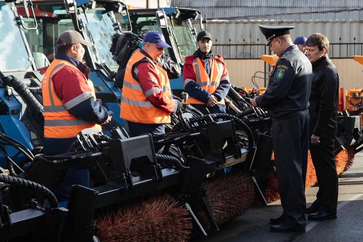 В Петербурге проверили готовность коммунальных служб к предстоящей зиме - tvspb.ru