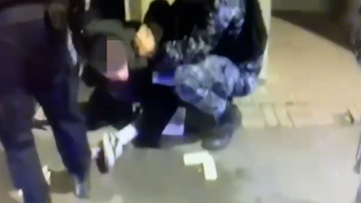 В Невском районе росгвардейцы задержали 18-летнего юношу, ночью проникшего в ювелирный магазин