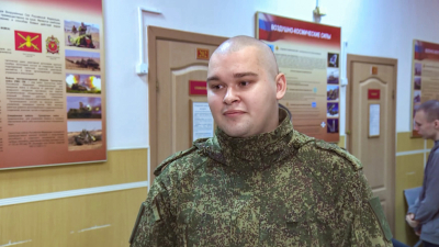 В Петербурге проводили первых новобранцев осеннего призыва