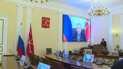 Александр Беглов: Бюджет Петербурга позволяет выполнять все социальные обязательства перед жителями