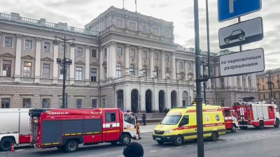 В Мариинском дворце произошло возгорание в шахте лифта: пострадавших нет