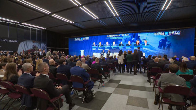 Александр Беглов: В Петербурге создаётся логистический хаб для увеличения поставок свежей рыбы вглубь России