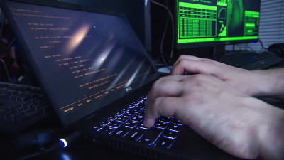 Мошенники прикрываются ремонтом домофонов, чтобы украсть пароли от «Госуслуг»