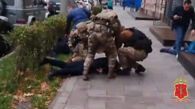 Двоих аптекарей задержали за продажу сильнодействующих таблеток по поддельным рецептам