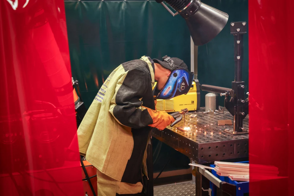 Александр Беглов: Петербург усилит подготовку профессионалов для радиоэлектроники, приборостроения и IT-технологий в новом корпусе Политехнического колледжа городского хозяйства - tvspb.ru