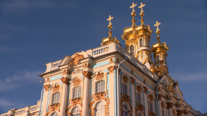 Уроки каллиграфии, фехтования и большая прогулка по Царскосельскому лицею. Подросткам поколения смартфонов предложили почувствовать себя современниками Саши Пушкина