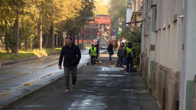 В Петербурге начали обработку дорог против гололеда