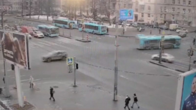 Водитель автобуса получил полтора года колонии за массовое ДТП на Ленинском проспекте, в котором погибла пожилая женщина