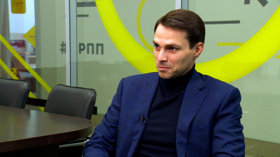 Лев Кузнецов: В Петербурге работают более 10 тысяч малых и средних предприятий, а число самозанятых превысило 1 млн человек