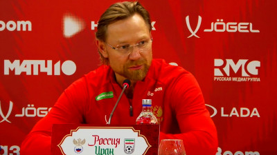 Валерий Карпин: Кто будет лучше готов, тот и сыграет — сборная России готовится к матчу с Ираном