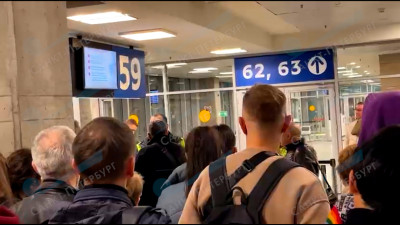 Пассажиры аварийного рейса из Петербурга вылетели в пункт назначения