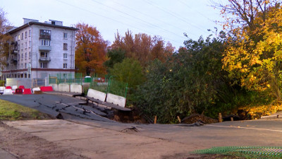 Александр Беглов возглавил штаб по ликвидации просадки асфальта