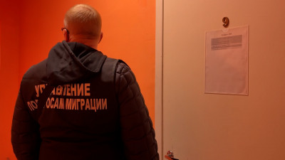 Полиция провела миграционный рейд по хостелам Пушкинского района — видео