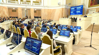 Александр Беглов представил проект бюджета Петербурга на 2026–2028 годы