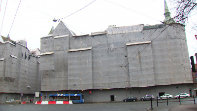 Сказочный замок с вековой историей обретает вторую жизнь: реставрация доходного дома купца Полежаева близится к концу