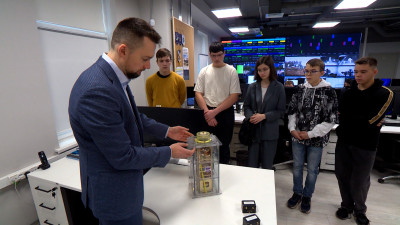 Петербургские школьники готовят к запуску спутник с радиомаяком нового поколения