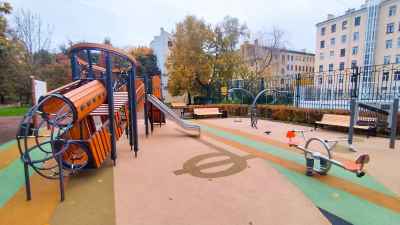 В центре Петербурга открыли два новых общественных пространства