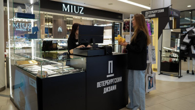 «Петербургский дизайн» открыл первую площадку с сувенирами местных брендов