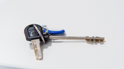 Квартиру Ирины Болгар на Васильевском острове продали за 15,5 млн рублей