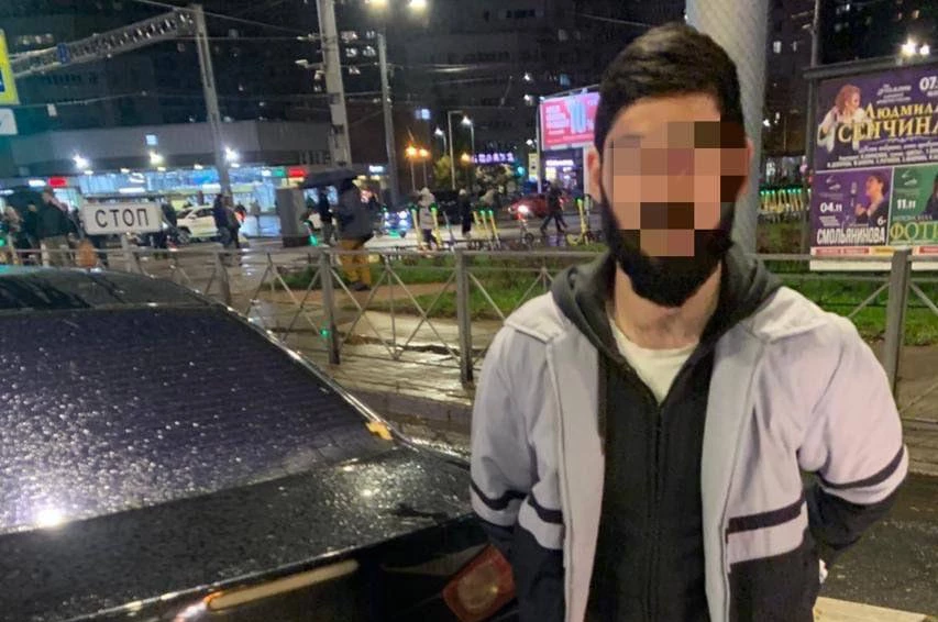 В Петербурге задержали водителя, скрывавшегося на разыскиваемом Mitsubishi - tvspb.ru