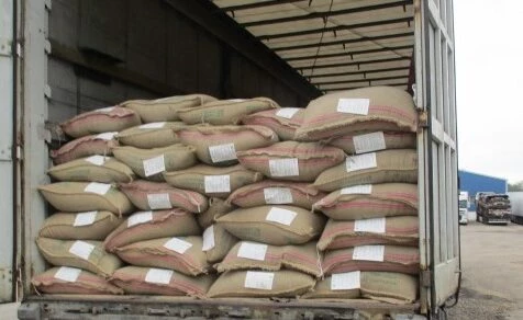 Свыше 41 тонны кофе с опасной мухой развернули в Петербурге - tvspb.ru