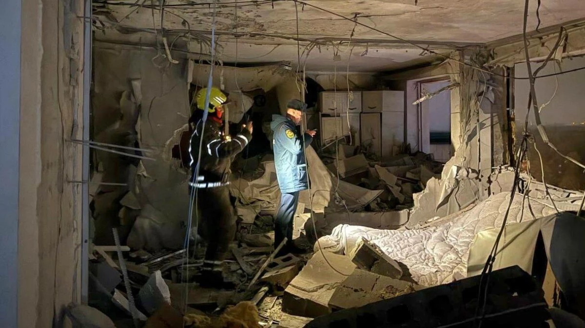 В подмосковном Красногорске БПЛА попал в многоэтажку, есть пострадавшие - tvspb.ru