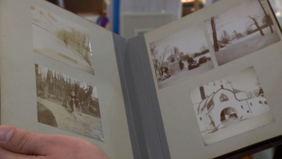 В Петербурге на торги выставили уникальный альбом, снимки для которого сделала российская императрица Александра Федоровна