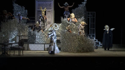 На сцене ДК «Выборгский» показали «Маскарад» Лермонтова