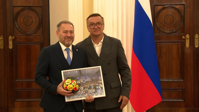 В Мариинском дворце игрокам и тренерам гандбольного «Зенита» вручили почетные грамоты за чемпионство