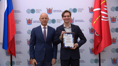 Тренер из Петербурга разработал датчик, измеряющий скорость вращения фигуристов и число выполненных оборотов