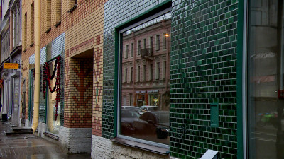 На Большом проспекте Петроградской стороны завершили реставрацию фасада доходного дома Киселева