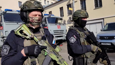 Александр Беглов поздравил сотрудников ОМОН с их профессиональным праздником