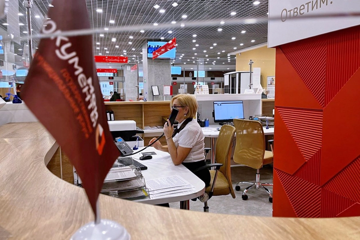 Александр Беглов: Жители Петербурга смогут получать услуги в МФЦ по биометрии - tvspb.ru