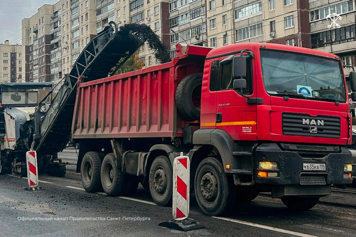 На Шлиссельбургском проспекте стартовал новый этап ремонта - tvspb.ru