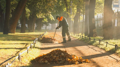 Петербург выделит на уборку города 54 млрд рублей на три года