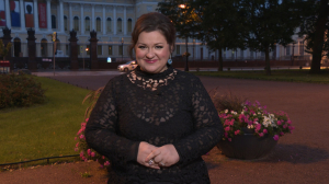 Нам 15 лет. Солистка Михайловского театра Олеся Петрова поздравляет Телеканал «Санкт-Петербург»