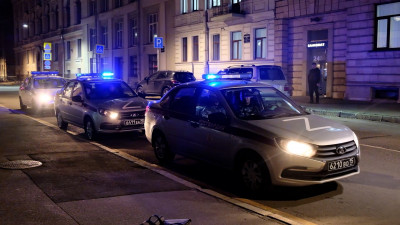 Выбили зубы, требовали деньги: росгвардейцы задержали троих похитителей мужчины на Гончарной