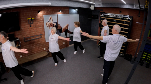 Зарядка для людей «Серебряного возраста». Упражнения для рук