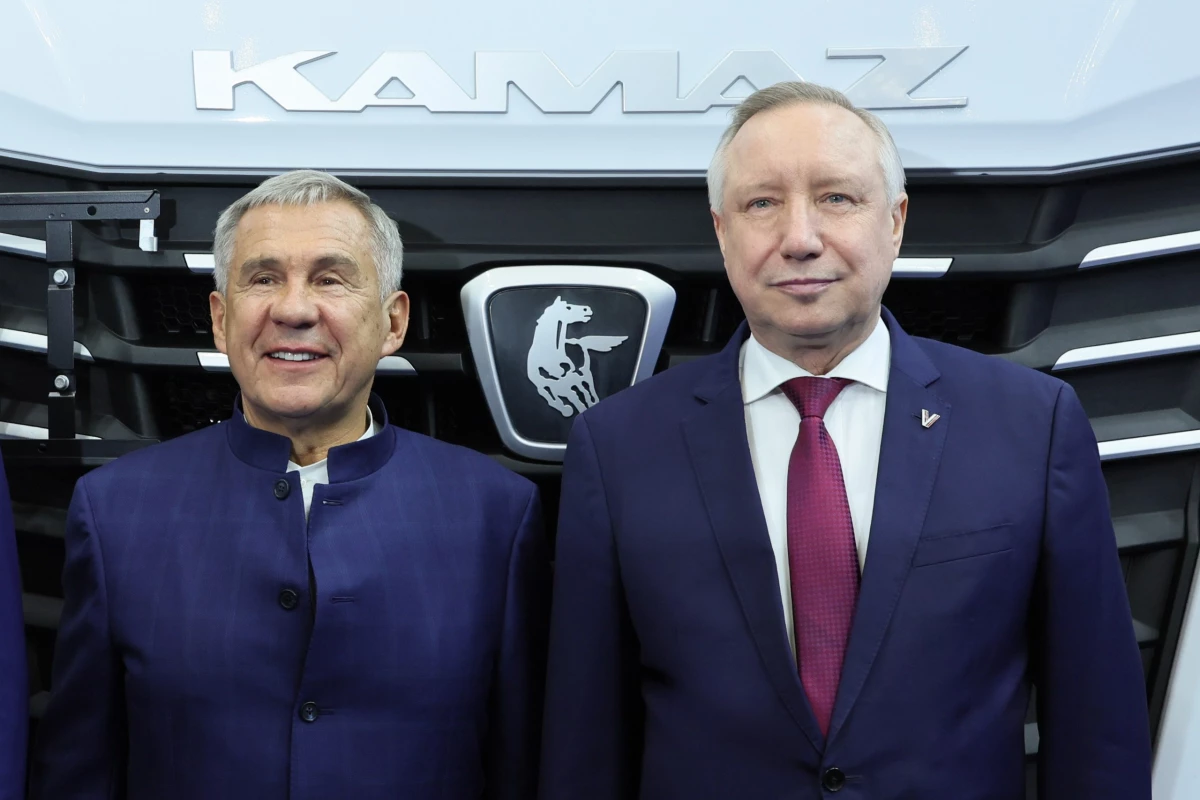 Александр Беглов и глава Татарстана Рустам Минниханов обсудили сотрудничество в сферах энергетики, промышленности и здравоохранения - tvspb.ru