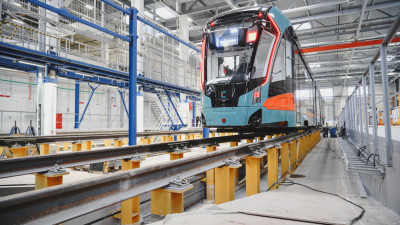 Александр Беглов: Депо трамвайной линии «Купчино-Шушары-Славянка» оснащено 12 большегрузными подъемниками петербургского производства