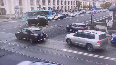 В массовом ДТП с «Ауди» на Невском проспекте пострадала женщина