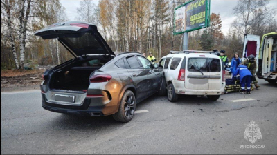 ДТП на Колтушском шоссе: в столкновении BMW и Lada пострадал водитель
