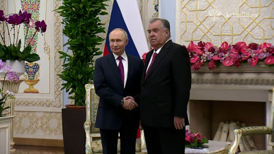 Началась встреча Владимира Путина с президентом Таджикистана