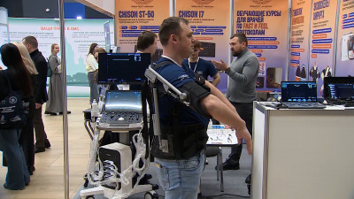 На Форуме здоровья в Петербурге представили экзоскелеты и виртуальный музей лучевой диагностики