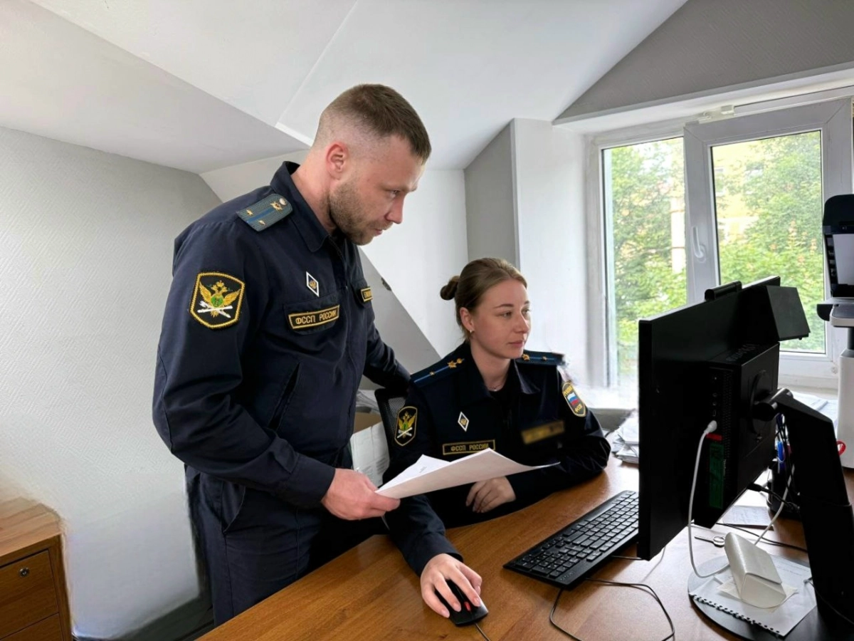 Судебные приставы в Петербурге помогли врачу получить положенную зарплату - tvspb.ru