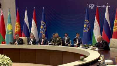 Владимир Путин подчеркнул важность укрепления военного потенциала ОДКБ