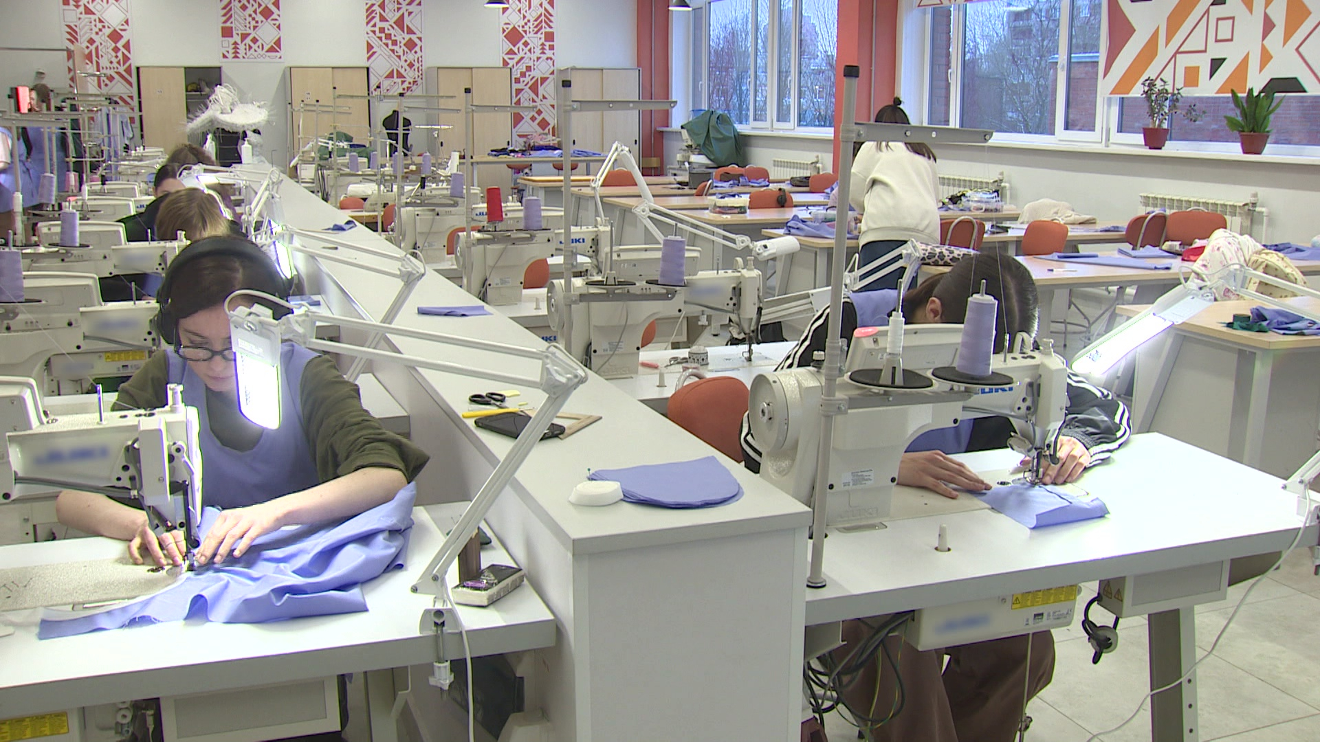 Кадры для легкой промышленности. Колледж Петербургской моды