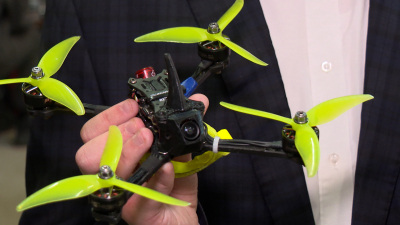 В Петербурге прошли первые открытые соревнования пилотов дронов