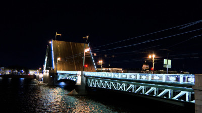 В Петербурге проведут технические разводки трех мостов в ноябре