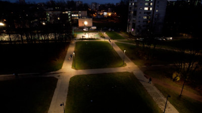 Александр Беглов: Любашинский сад осветили новые фонари и прожекторы с зеленым акцентом